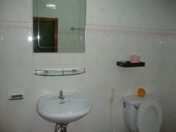פנום פן Alibi Guesthouse מראה חיצוני תמונה