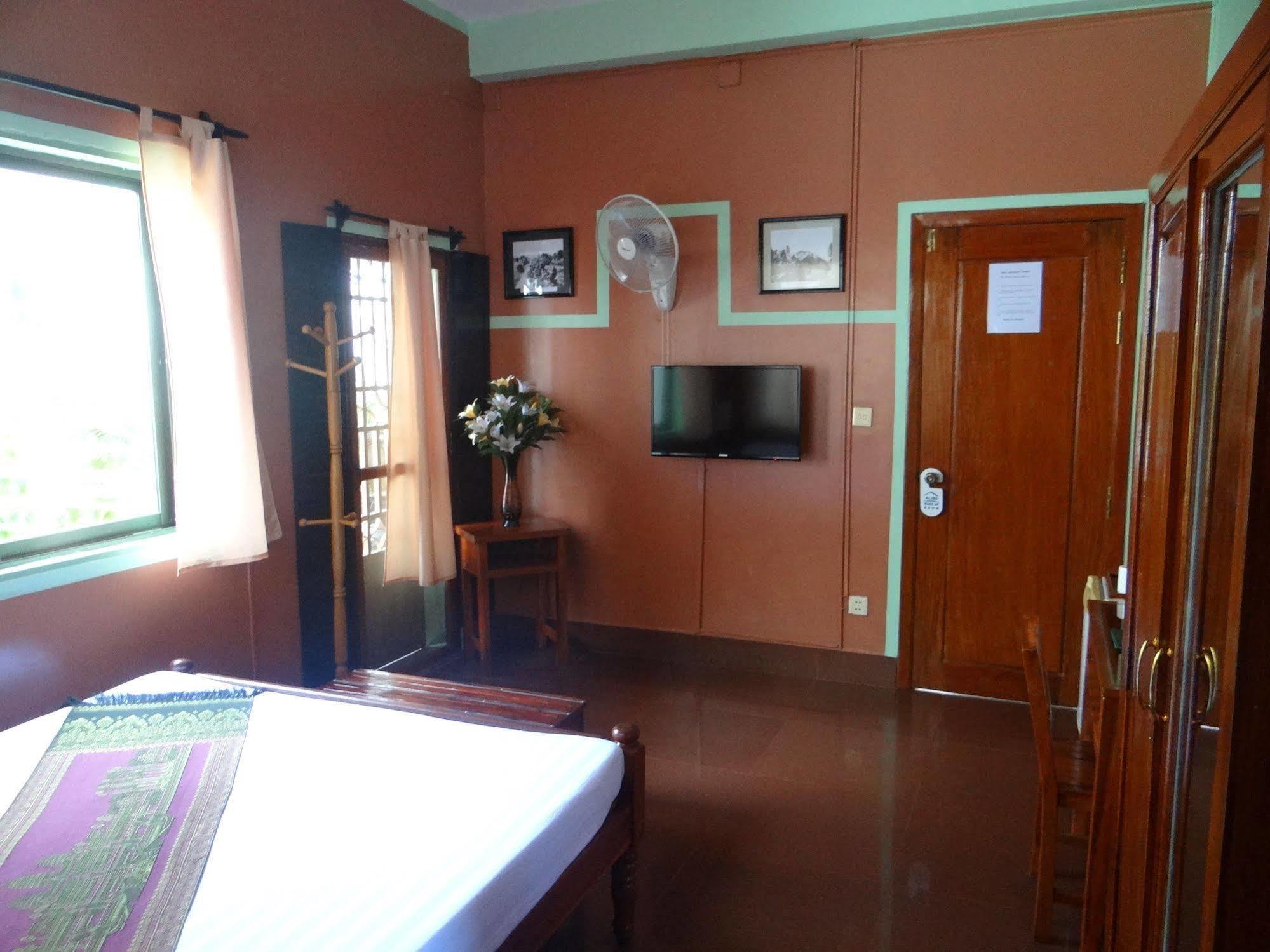 פנום פן Alibi Guesthouse מראה חיצוני תמונה